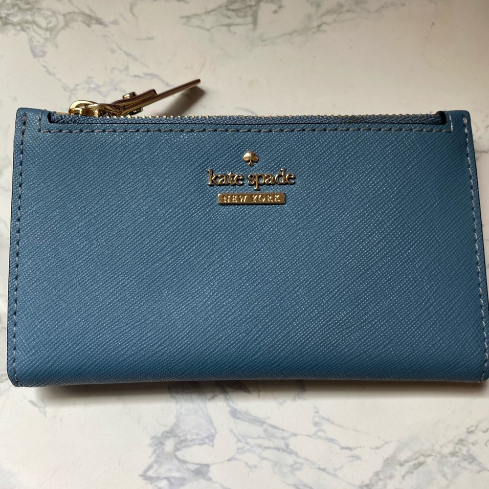 Kate spade bifold wallet ♠️